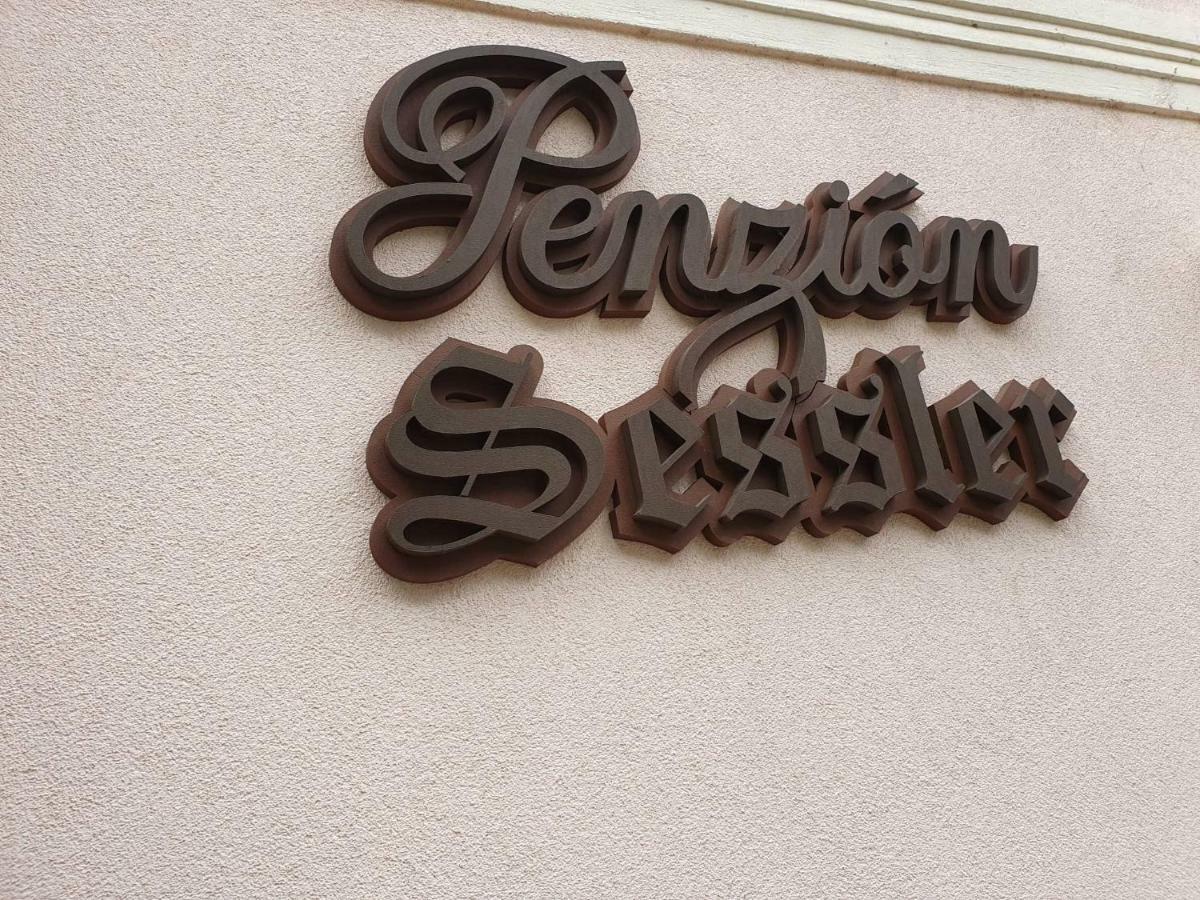 Penzion Sessler *** เตอร์นาวา ภายนอก รูปภาพ